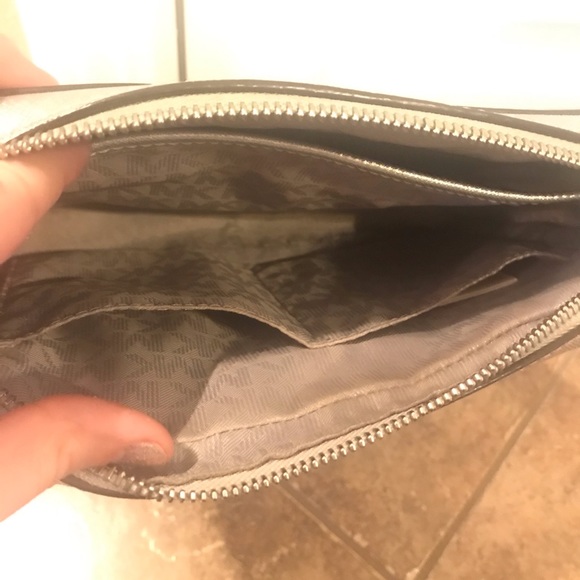 Michael Kors chain purse - Picture 10 of 10